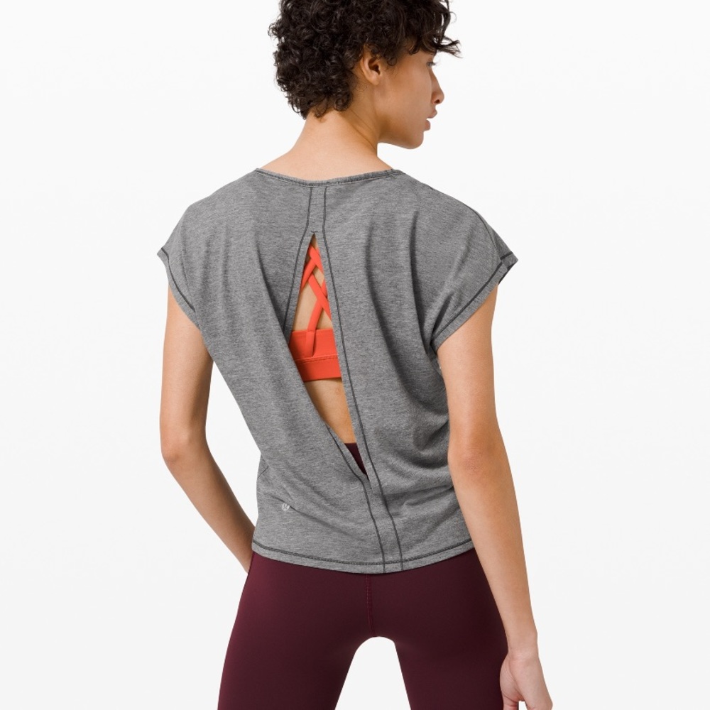 Lululemon Hit the Floor SS 6 NWT